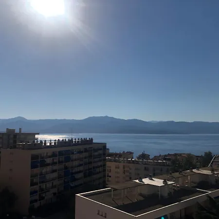 Lägenhet Centre Cosy Et Spacieux Avec Climatisation, Grande Terrasse Et Vue Ajaccio (Corsica)